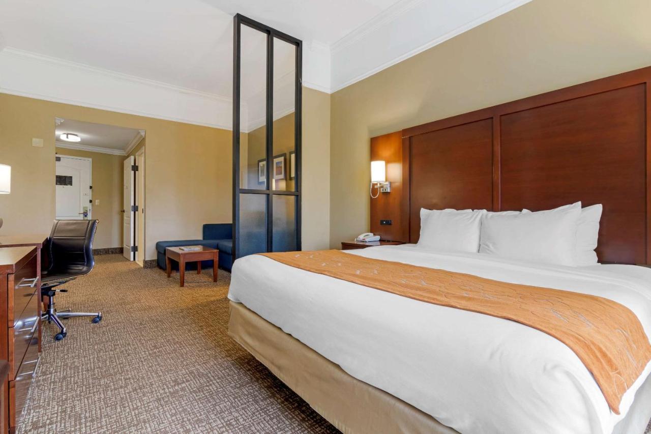 Comfort Suites Savannah North Порт Уэнтворт Экстерьер фото