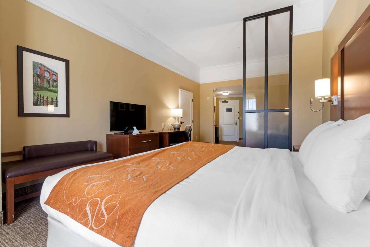 Comfort Suites Savannah North Порт Уэнтворт Экстерьер фото
