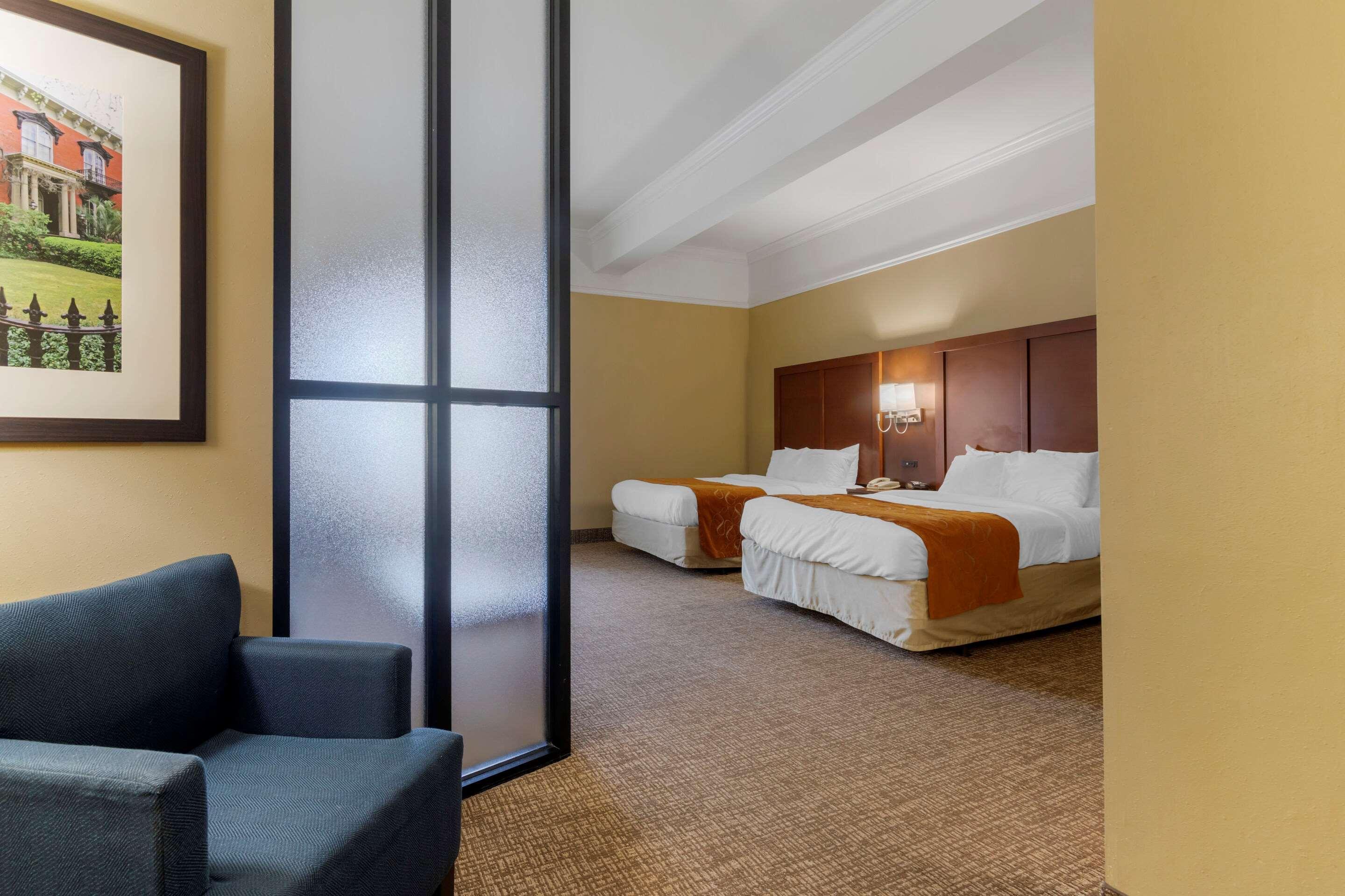 Comfort Suites Savannah North Порт Уэнтворт Экстерьер фото