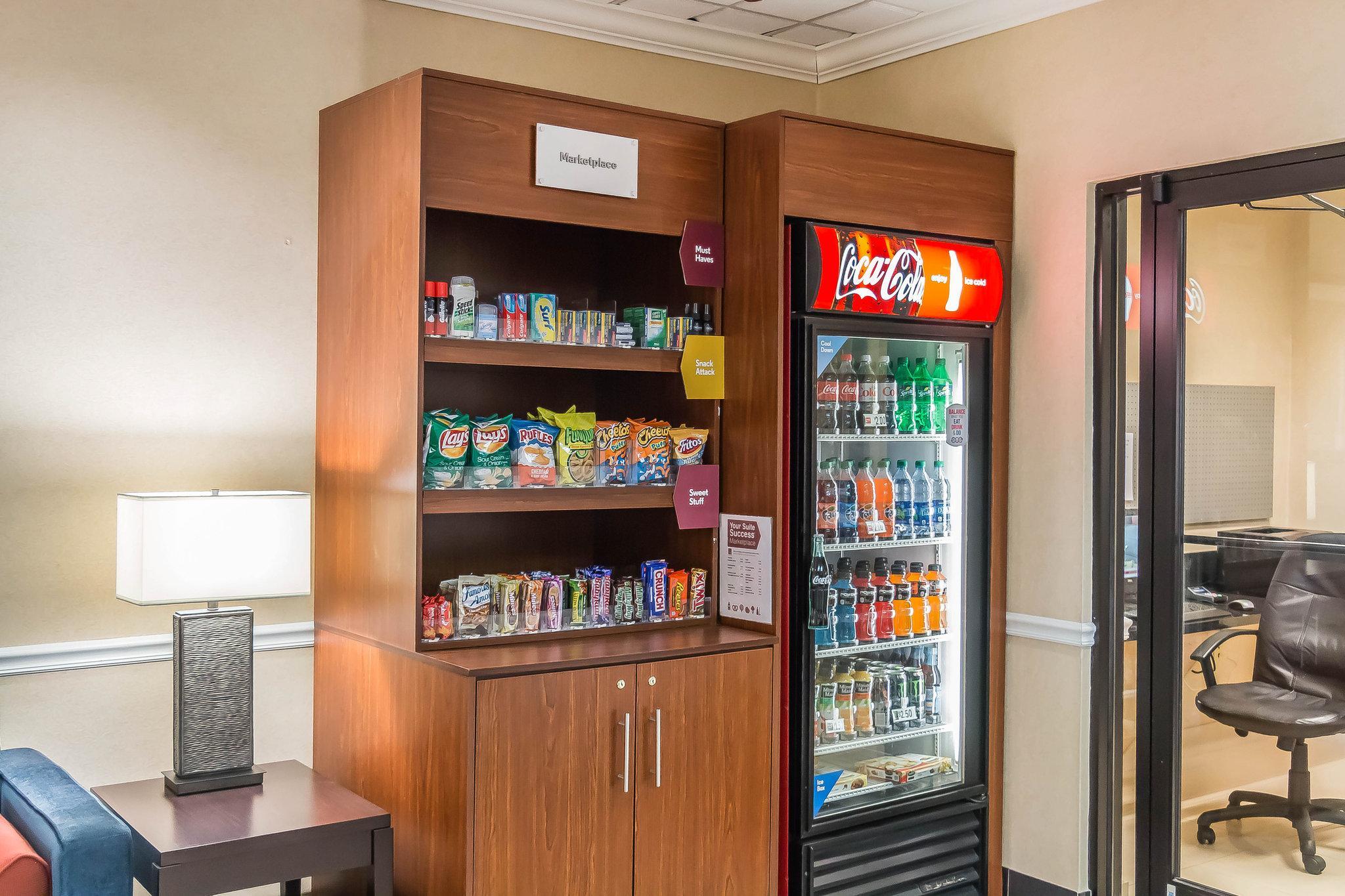 Comfort Suites Savannah North Порт Уэнтворт Экстерьер фото