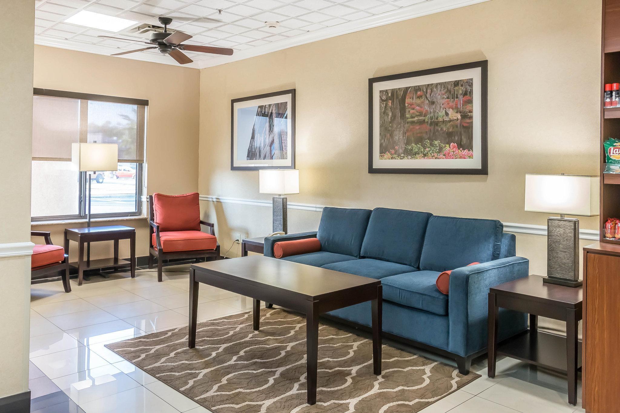 Comfort Suites Savannah North Порт Уэнтворт Экстерьер фото