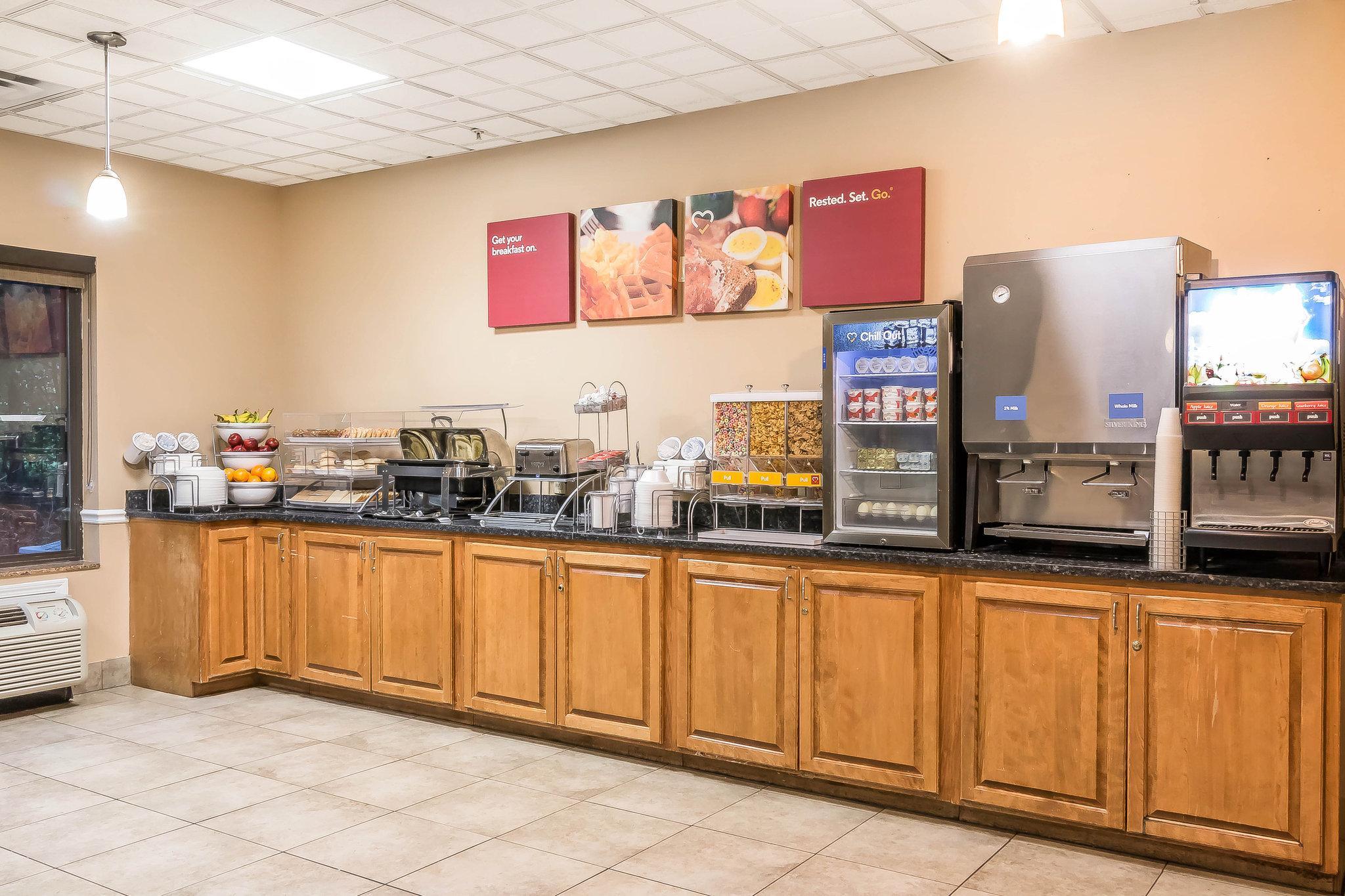 Comfort Suites Savannah North Порт Уэнтворт Экстерьер фото